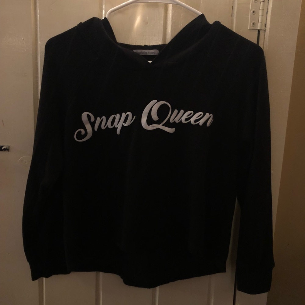 CROPPED LONG SLEEVE HOODED SWEATER